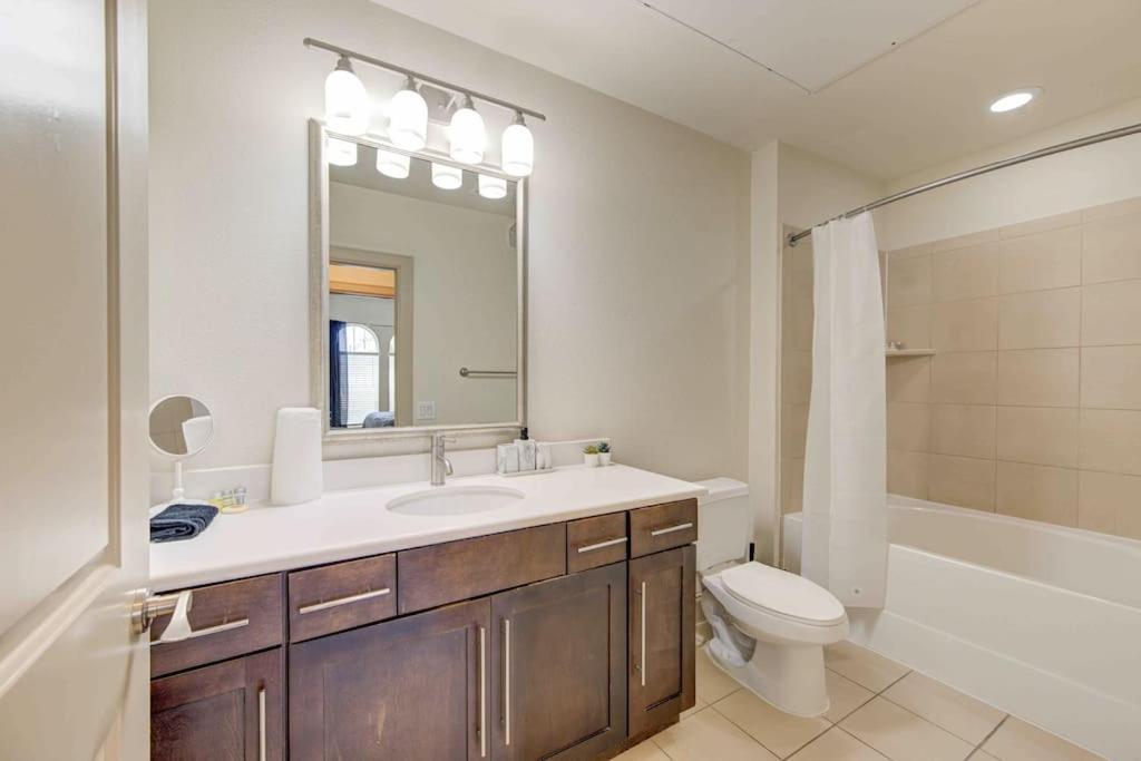 Cozy Apt Nrg Pool,Wi-Fi, Free Parking, Petsok! Houston Extérieur photo