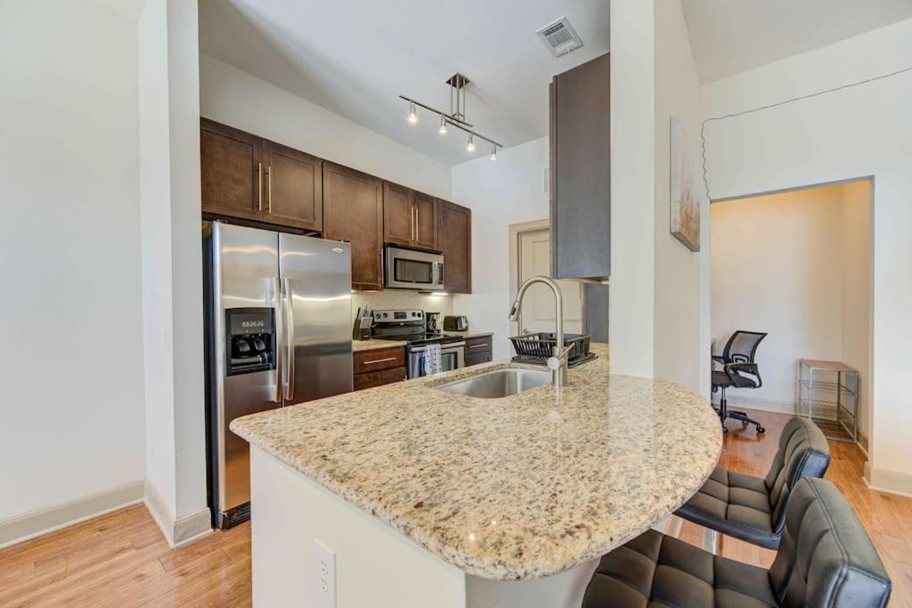 Cozy Apt Nrg Pool,Wi-Fi, Free Parking, Petsok! Houston Extérieur photo